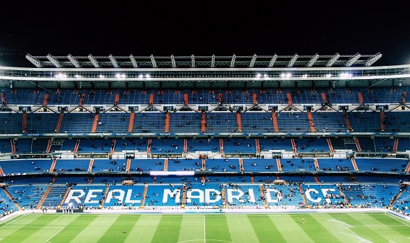 ريال مدريد يستثني كورتوا من قاعدة تجديد عقود لاعبيه