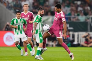 « حرب الكرات » في لا كارتوخا التي أثارت شكاوى من ريال مدريد