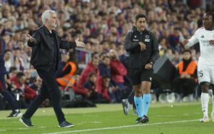مورينيو يتطلع إلى دوري الأرقام القياسية